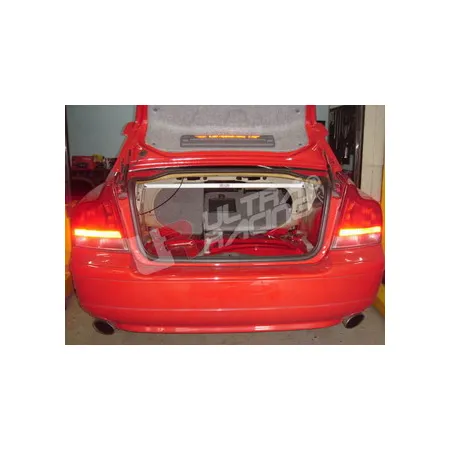 Rozpórka tylna górna (Rear Upper Strut Bar) Ultra Racing Volvo S60/S60R