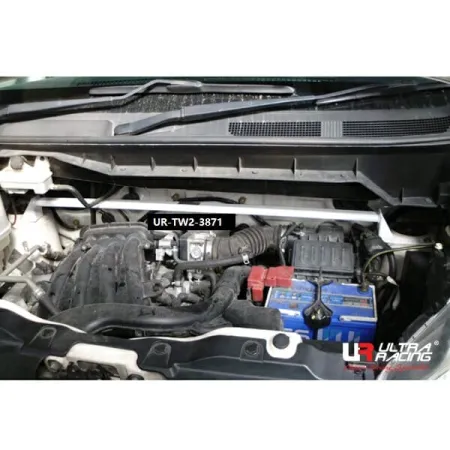 Rozpórka przednia (Front Upper Strut Bar)(3871) Ultra Racing Nissan NV200 (M20) 1.6 2WD 09+