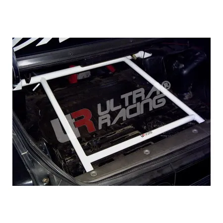 Rozpórka bagażnika (Rear Trunk Brace) Ultra Racing Nissan Cefiro 88-94 A31